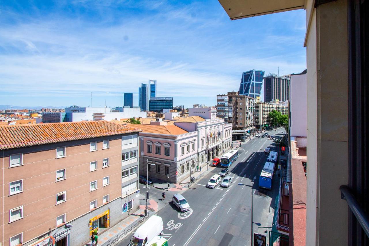 Apartamentos Castilla Luz Business Madryt Zewnętrze zdjęcie