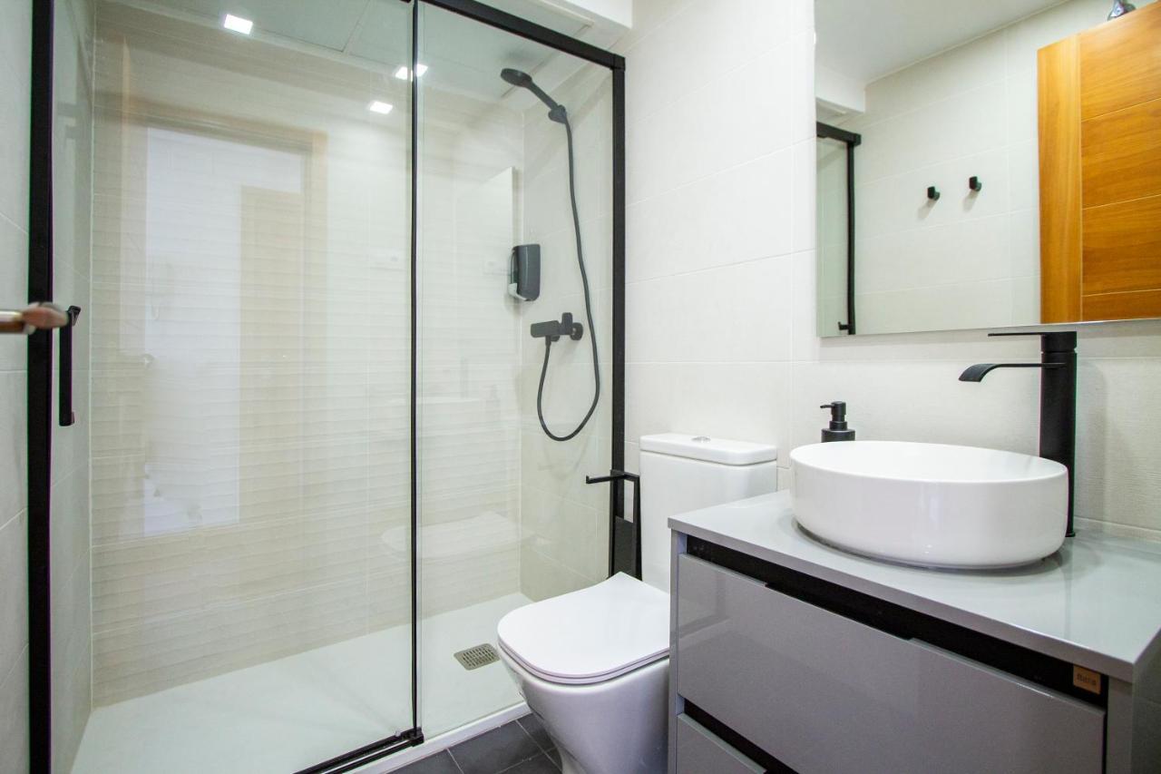 Apartamentos Castilla Luz Business Madryt Zewnętrze zdjęcie