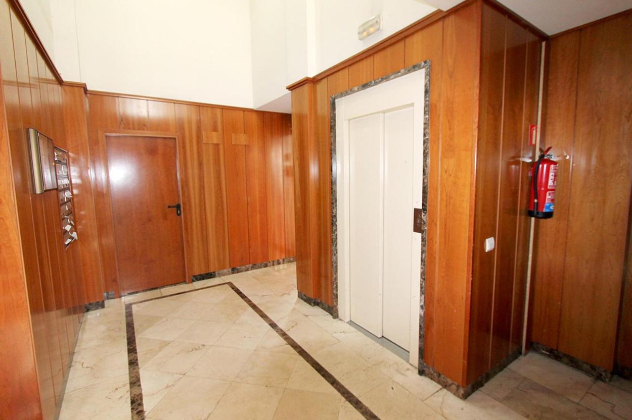 Apartamentos Castilla Luz Business Madryt Zewnętrze zdjęcie