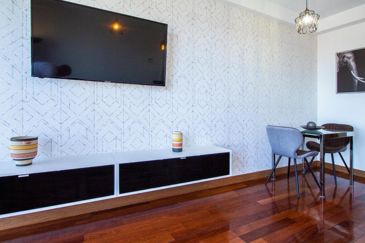 Apartamentos Castilla Luz Business Madryt Zewnętrze zdjęcie
